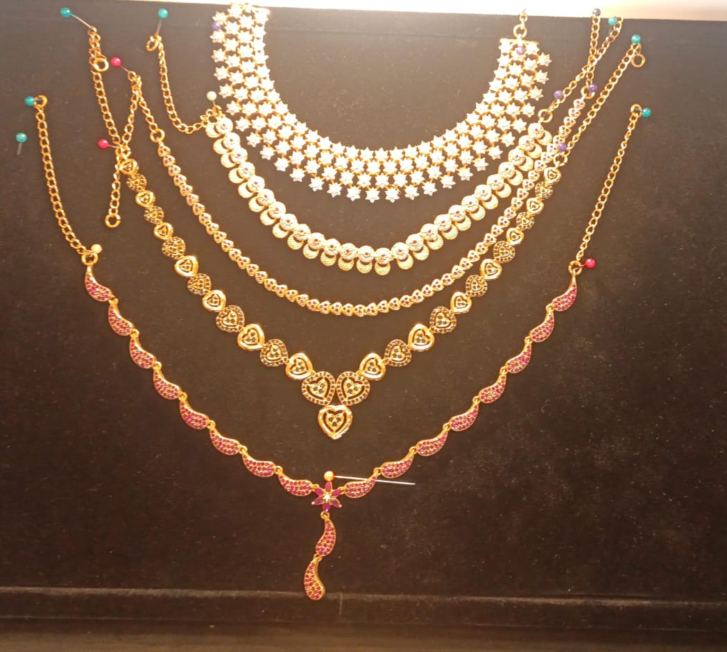 AP പഞ്ചലോഹം Jewellery Perumbillissery